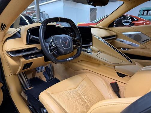 Carbon Flash Metallic 2024 Chevrolet Corvette Z06
