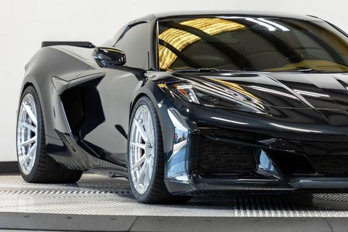 Carbon Flash Metallic 2024 Chevrolet Corvette Z06