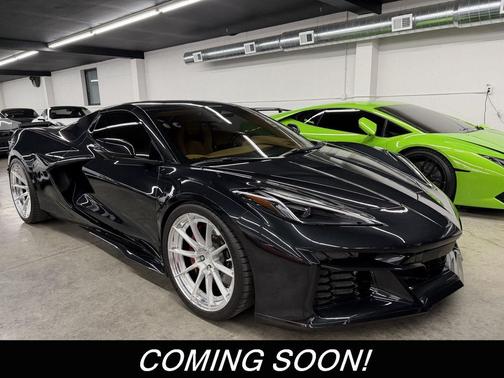 Carbon Flash Metallic 2024 Chevrolet Corvette Z06