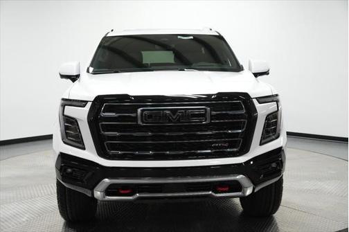 2025 GMC Yukon 4WD AT4