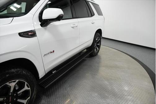 2025 GMC Yukon 4WD AT4