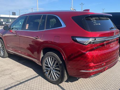 2025 Buick Enclave Avenir FWD