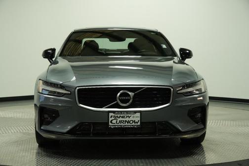 Osmium Grey Metallic 2019 Volvo S60 T5 R-Design
