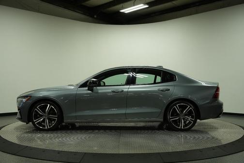 Osmium Grey Metallic 2019 Volvo S60 T5 R-Design