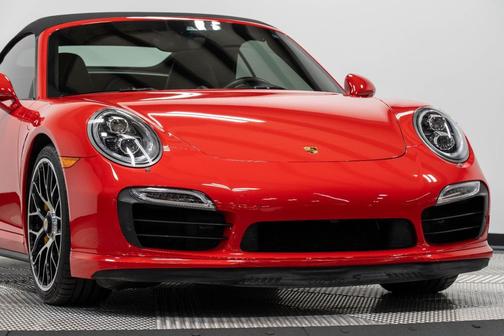 2015 Porsche 911 Turbo S