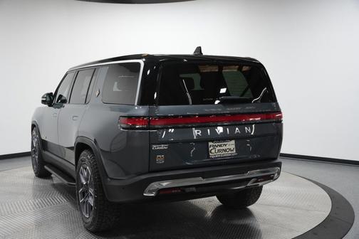 2023 Rivian R1S Adventure