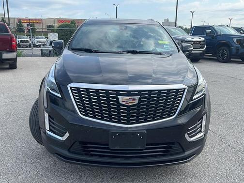 Stellar Black Metallic 2024 Cadillac XT5 Luxury