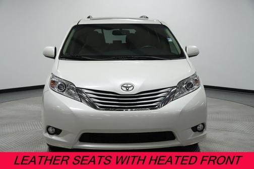 2017 Toyota Sienna XLE