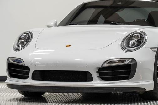 Carrara White Metallic 2015 Porsche 911 Turbo