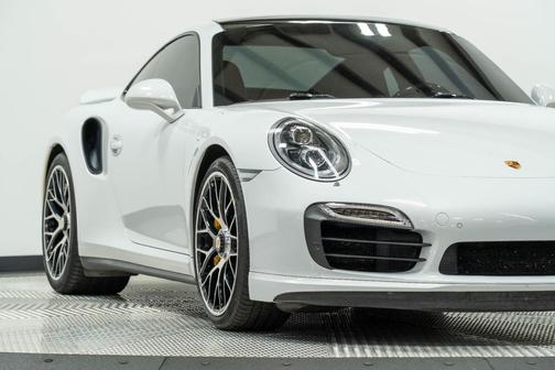 Carrara White Metallic 2015 Porsche 911 Turbo
