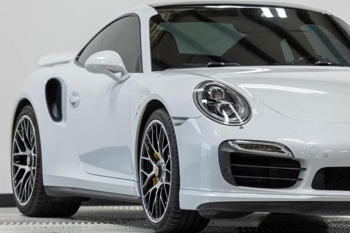 Carrara White Metallic 2015 Porsche 911 Turbo