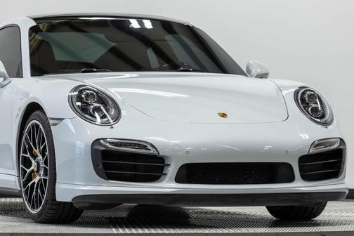 Carrara White Metallic 2015 Porsche 911 Turbo