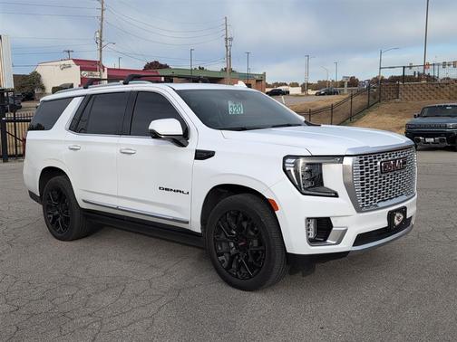 2023 GMC Yukon Denali