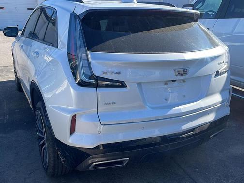 2024 Cadillac XT4 Sport