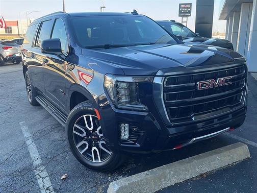 2023 GMC Yukon XL 4WD AT4
