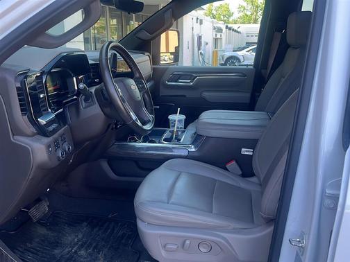 Summit White 2024 Chevrolet Silverado 2500 LTZ