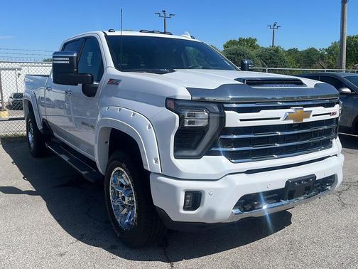 Summit White 2024 Chevrolet Silverado 2500 LTZ