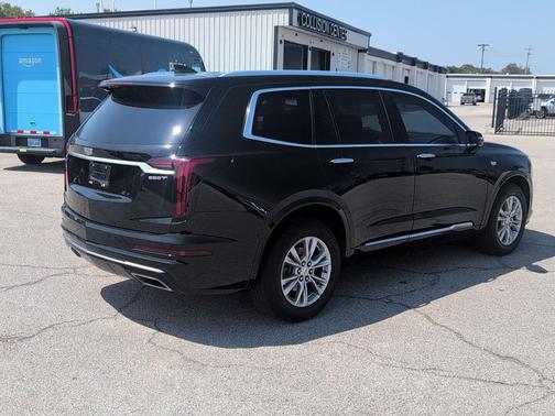 Stellar Black Metallic 2023 Cadillac XT6 Luxury FWD