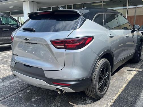 Sterling Gray Metallic 2023 Chevrolet Blazer 2LT