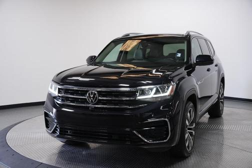 Deep Black Pearl 2022 Volkswagen Atlas 3.6L SEL Premium