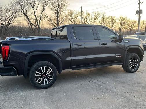 2022 GMC Sierra 1500 AT4