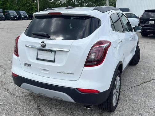Summit White 2018 Buick Encore Preferred