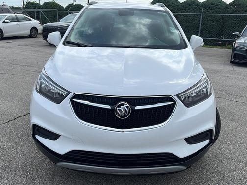 Summit White 2018 Buick Encore Preferred