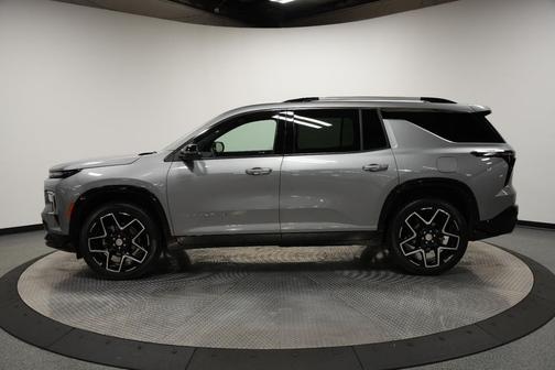 Sterling Gray Metallic 2025 Chevrolet Traverse High Country