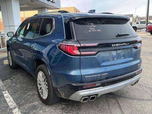 2025 GMC Acadia Denali