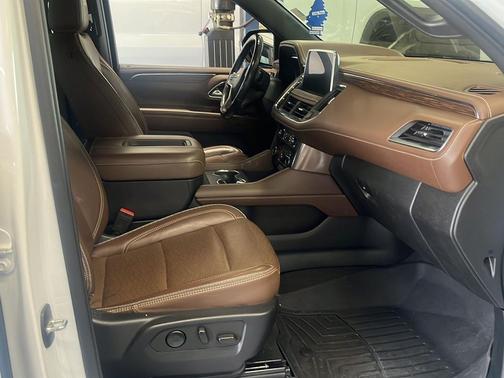 Summit White 2022 Chevrolet Tahoe 4WD High Country