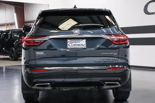 Photo 5 of 30 of 2018 Buick Enclave Essence