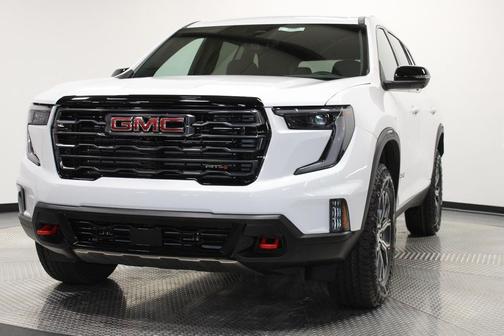 GAZ SUMMIT WHITE 2026 GMC Acadia AT4 AWD