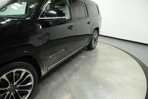 2023 Jeep Wagoneer L Series III 4x4