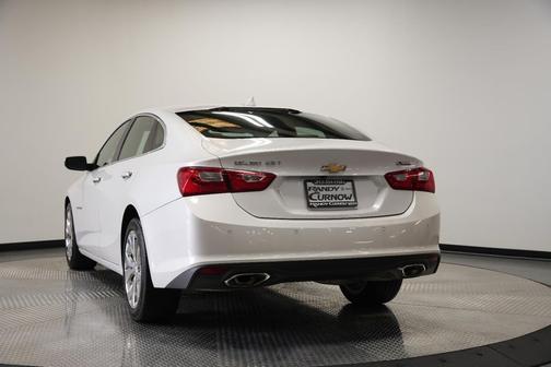 Iridescent Pearl Tricoat 2018 Chevrolet Malibu Premier