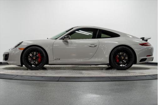 2018 Porsche 911 Carrera 4 GTS