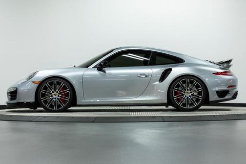 2016 Porsche 911 Turbo