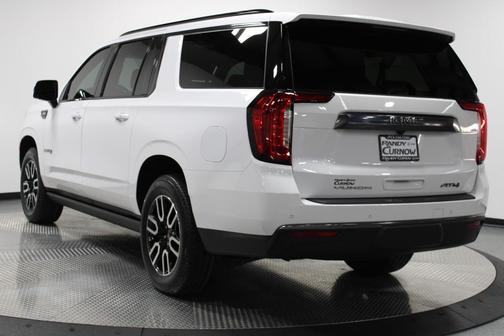 2023 GMC Yukon XL 4WD AT4