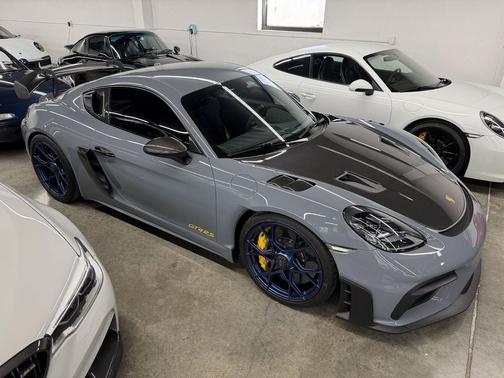 2023 Porsche 718 Cayman GT4 RS