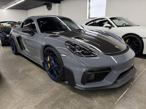 2023 Porsche 718 Cayman GT4 RS