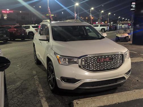 2019 GMC Acadia Denali
