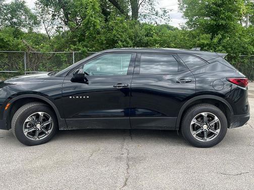 BLK/Black 2025 Chevrolet Blazer 2LT