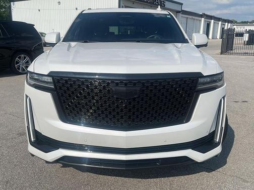Crystal White Tricoat 2024 Cadillac Escalade ESV Premium Luxury