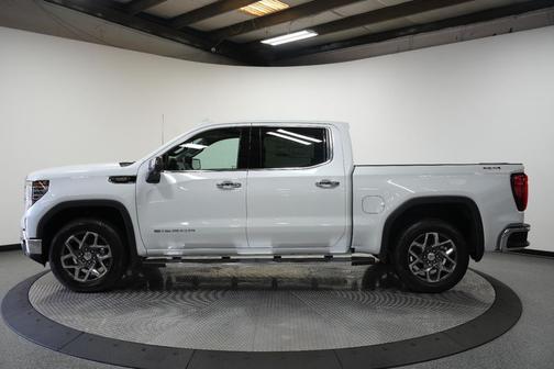 Glacier White Tricoat 2026 GMC Sierra 1500 SLT