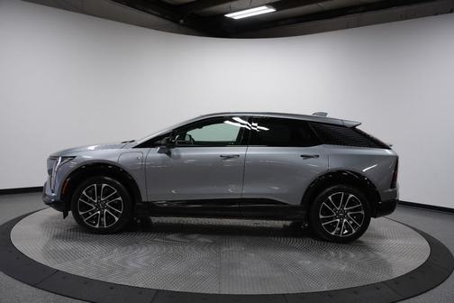 Argent Silver Metallic 2025 Cadillac OPTIQ Sport 2 AWD