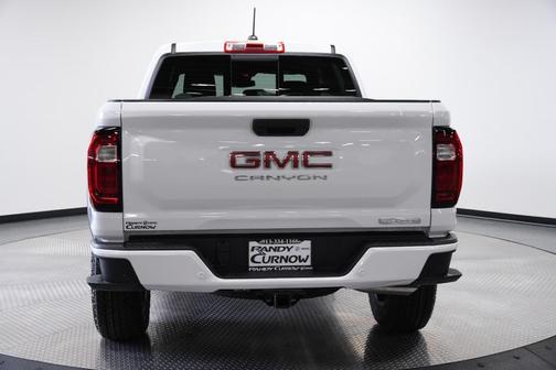 GAZ/White 2026 GMC Canyon Elevation