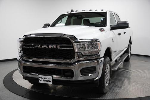 2022 RAM 2500 Tradesman Crew Cab 4x4 8' Box