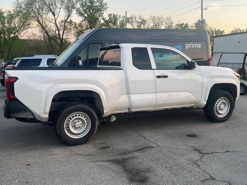 Ice Cap 2025 Toyota Tacoma SR