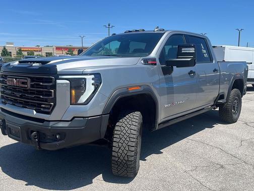 Sterling Metallic 2025 GMC Sierra 2500 AT4X