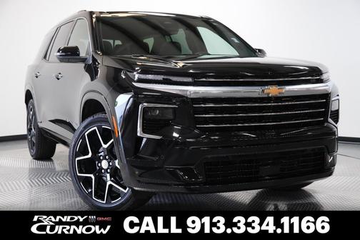 Mosaic Black Metallic 2026 Chevrolet Traverse High Country