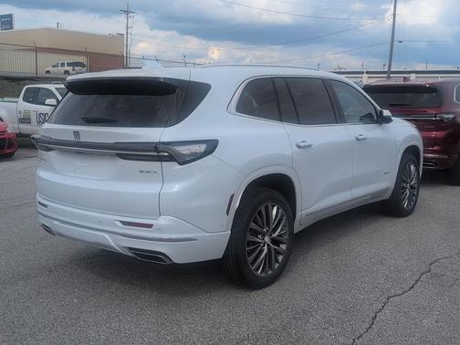 iridescent white tricoat 2026 Buick Enclave Avenir FWD